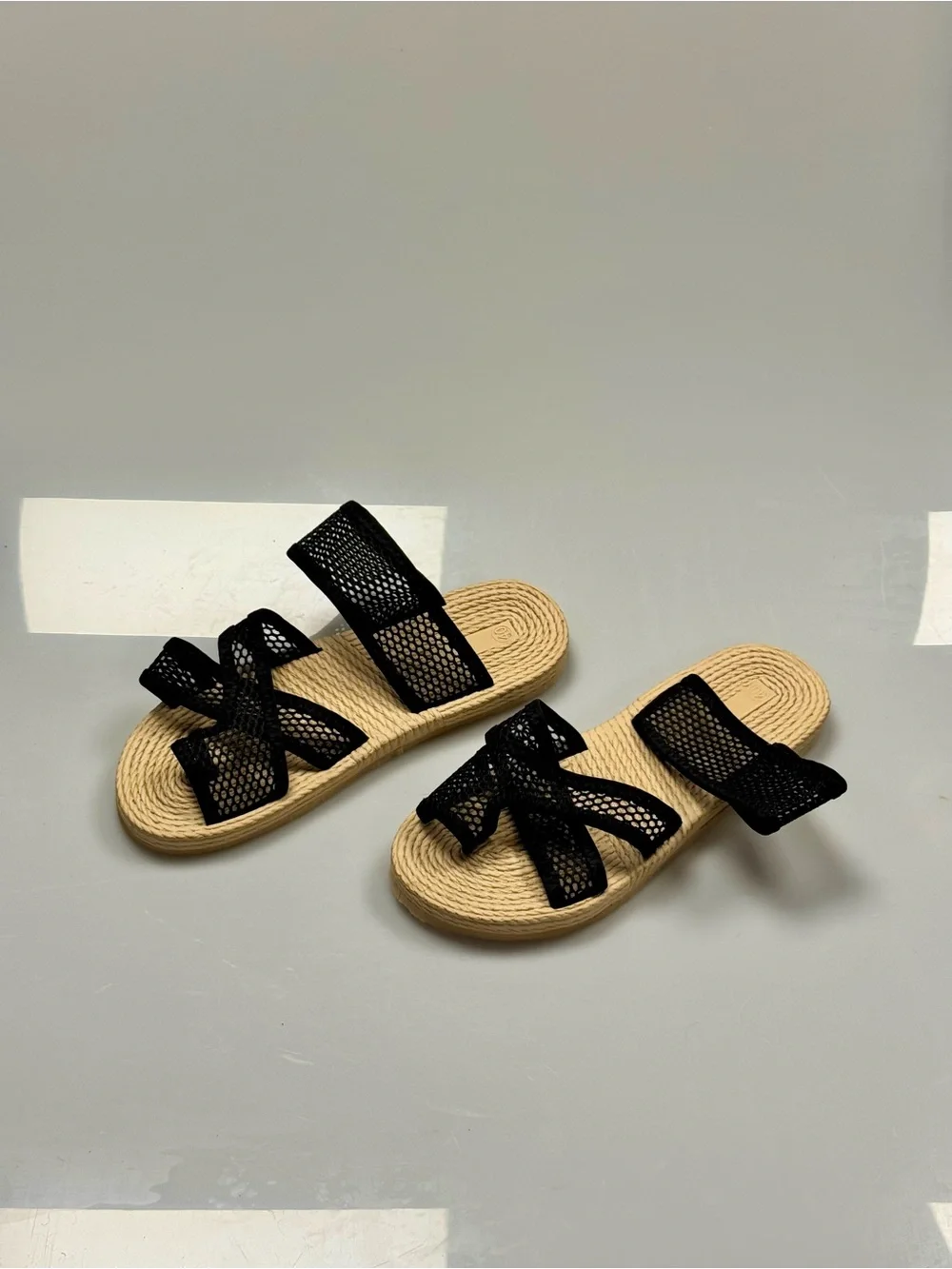 Women’s Size 40 Black Mesh Bow Raffia Slide Sandals Beach Resort Flats